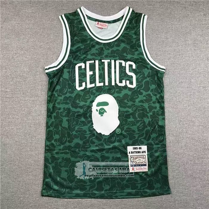 Camiseta Boston Celtics Bape NO 93 Slap Sticker Mitchell & Ness 1985-86 Verde